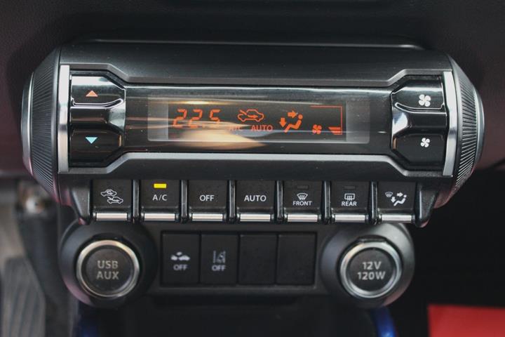 Blå Suzuki Ignis fra 2020