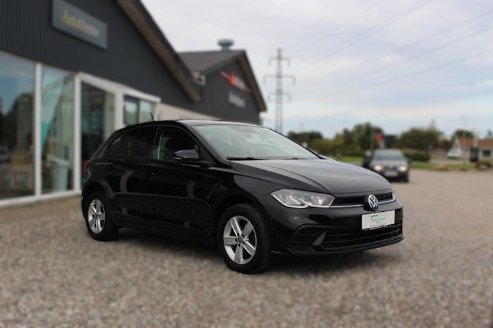 Sort VW Polo fra 2022
