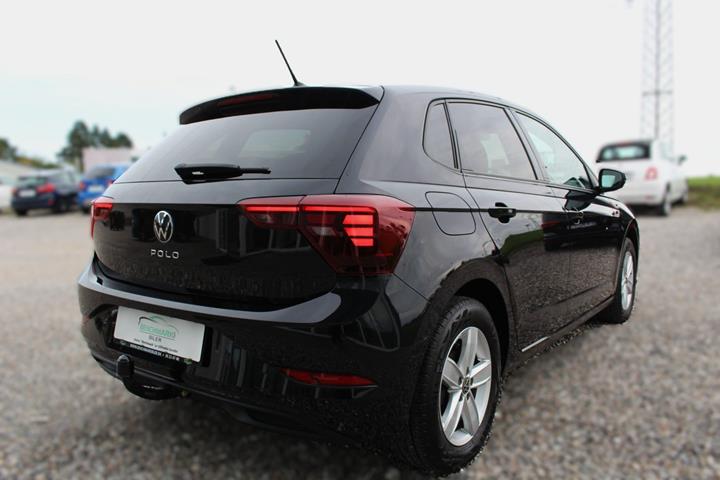 Sort VW Polo fra 2022