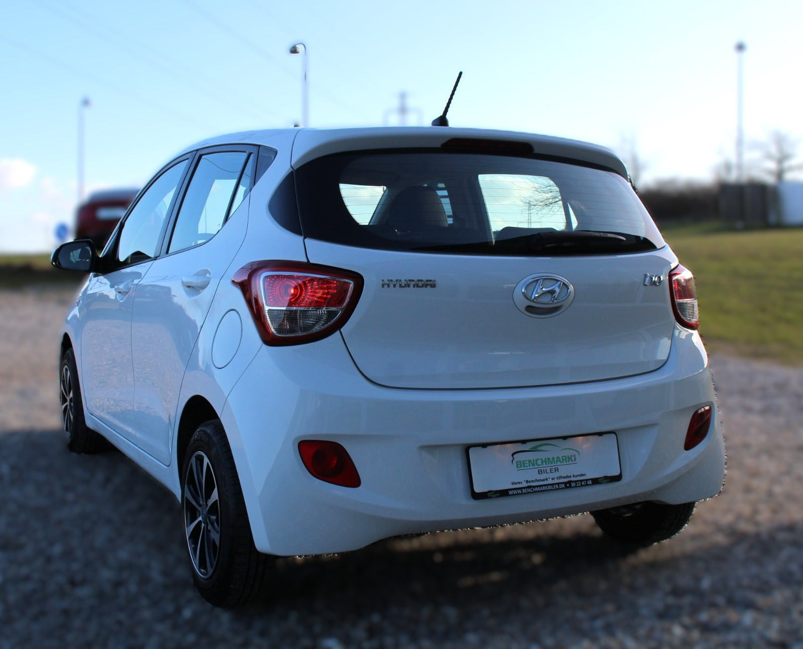 Hvid Hyundai i10 fra 2014