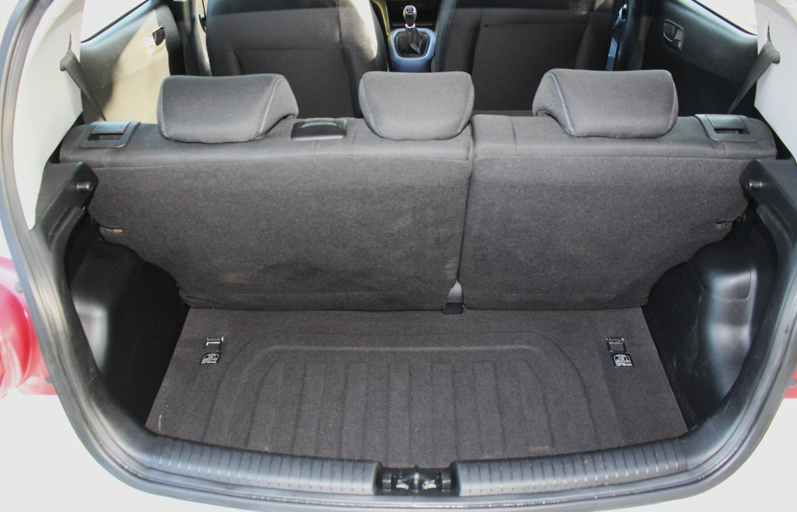 Hvid Hyundai i10 fra 2014