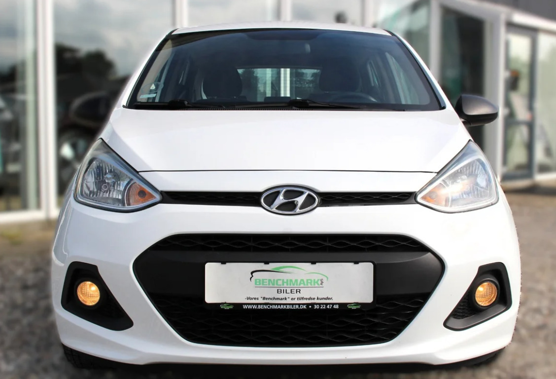 Hvid Hyundai i10 fra 2015