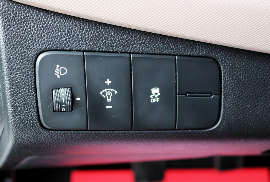 Hvid Hyundai i10 fra 2015