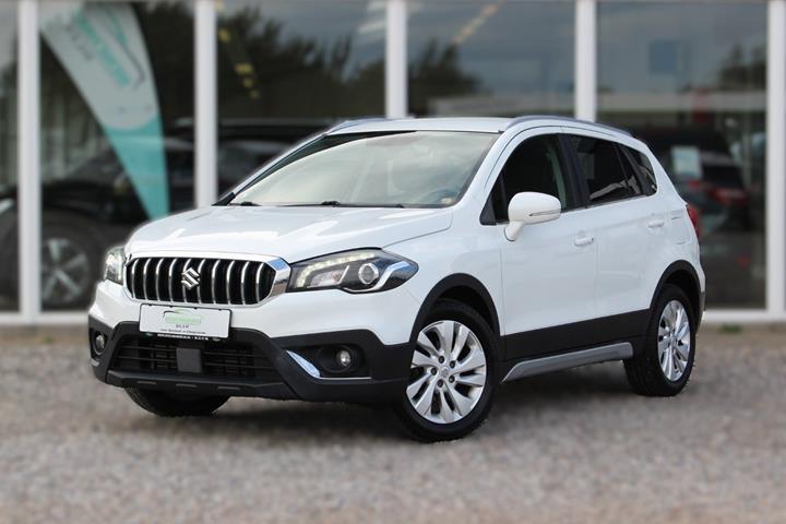 Hvid Suzuki S-Cross fra 2016