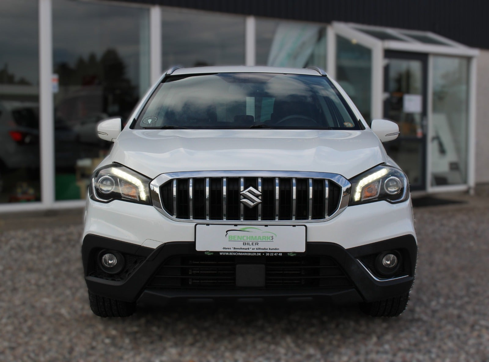 Hvid Suzuki S-Cross fra 2016