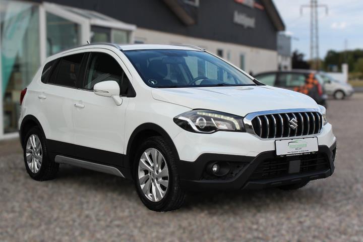 Hvid Suzuki S-Cross fra 2016