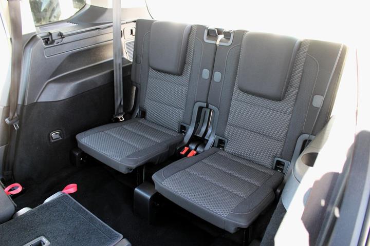 Sort VW Touran fra 2018