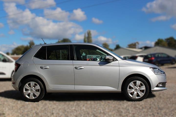 Sølv Skoda Fabia fra 2019