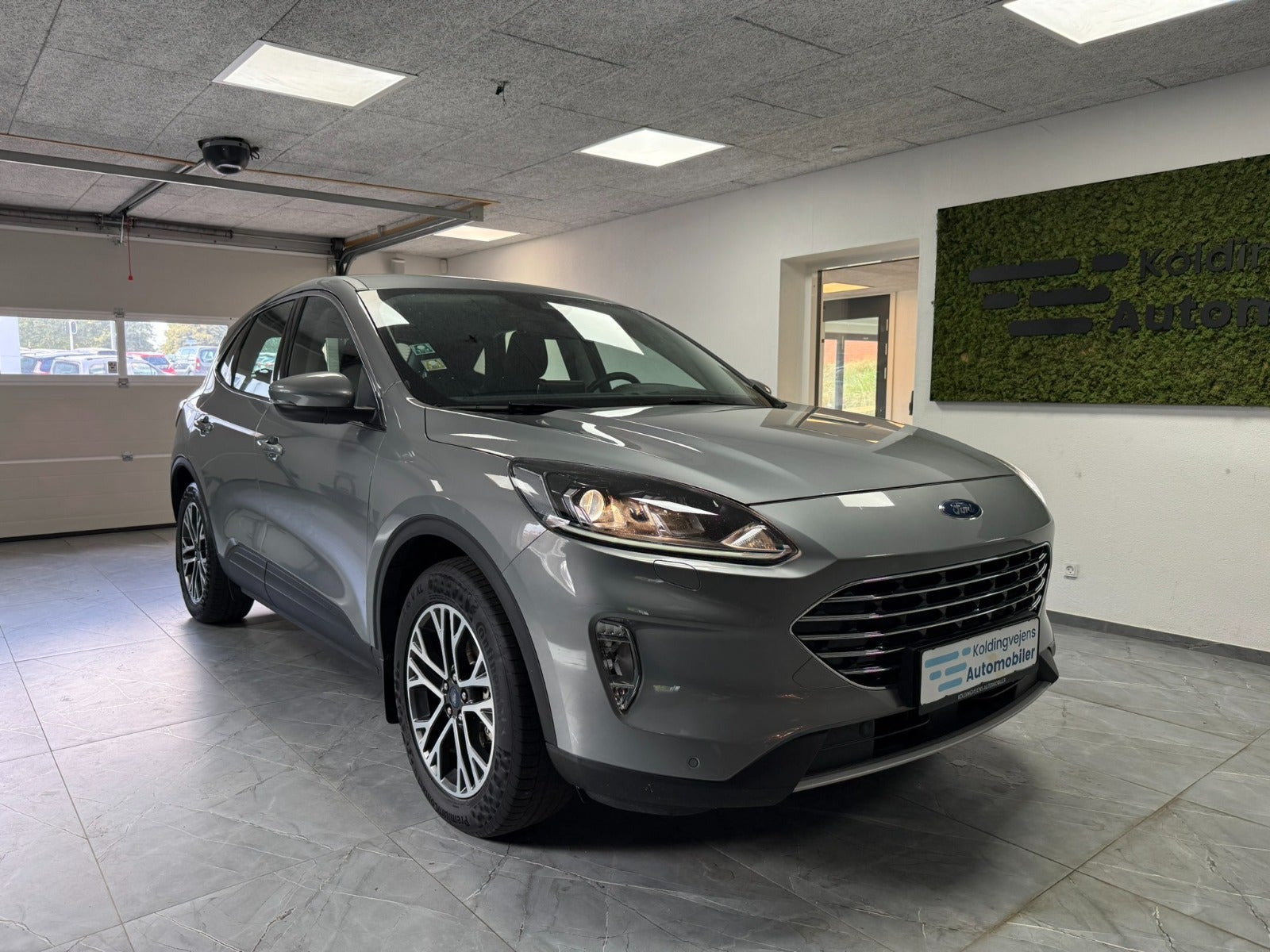 Ford Kuga 2,5 PHEV Titanium CVT