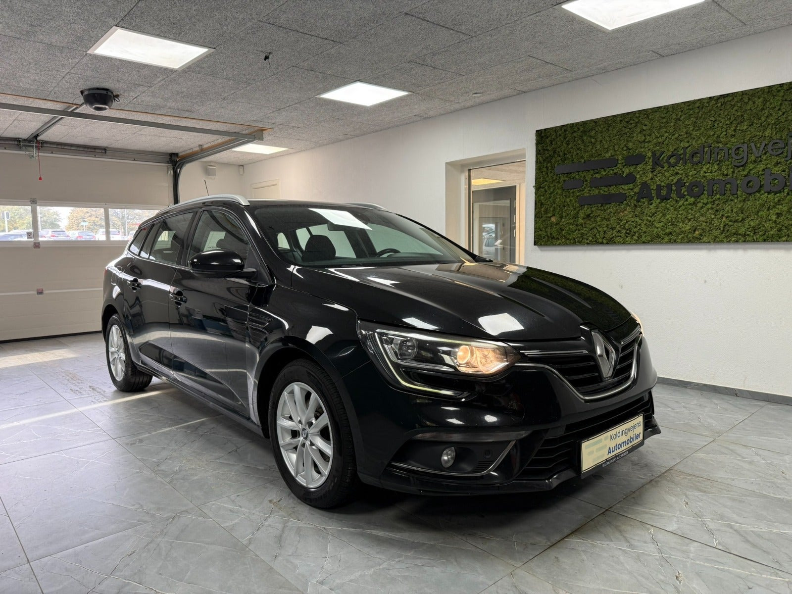 Renault Megane IV 1,5 dCi 110 Intens Sport Tourer EDC