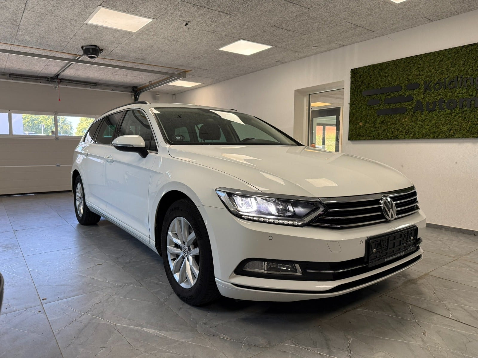 VW Passat 2,0 TDi 150 Business Variant DSG