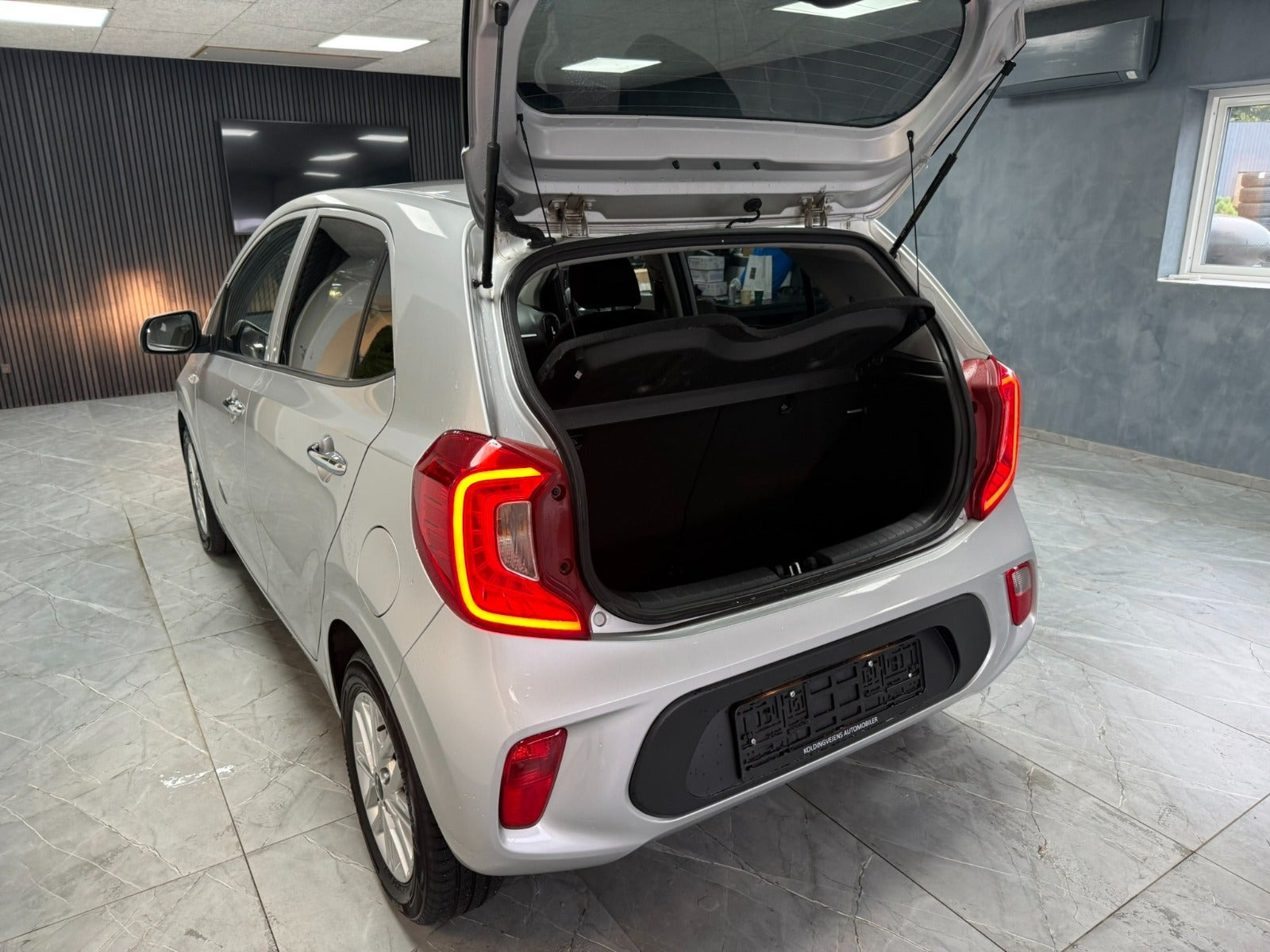 undefined Kia Picanto fra 2023
