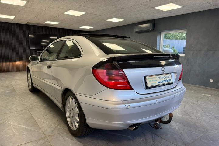 undefined Mercedes C200 fra 2002