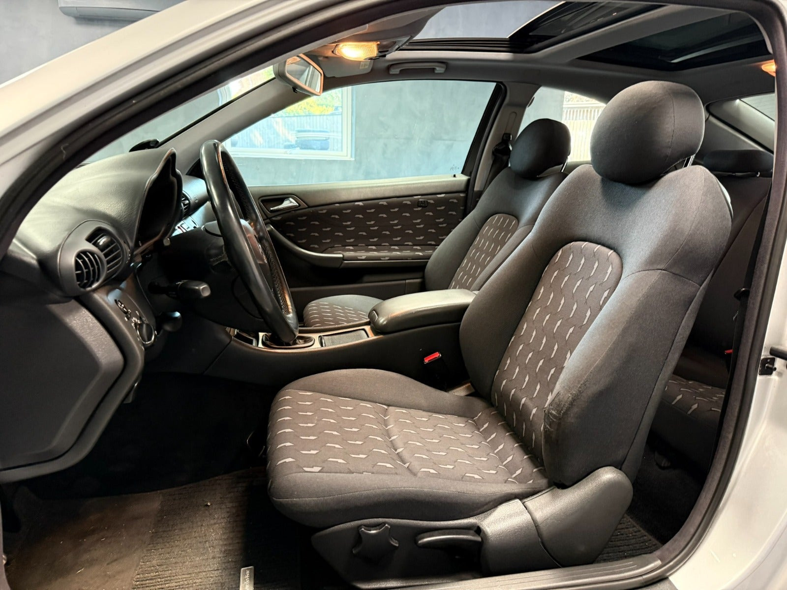 undefined Mercedes C200 fra 2002