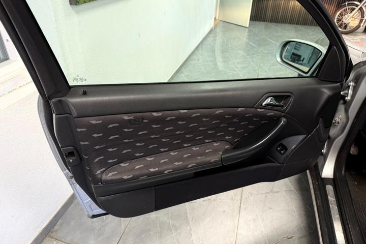 undefined Mercedes C200 fra 2002