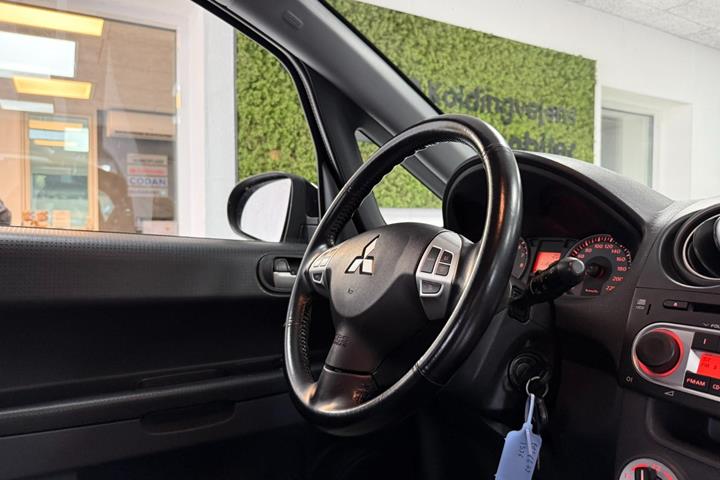 undefined Mitsubishi Colt fra 2011