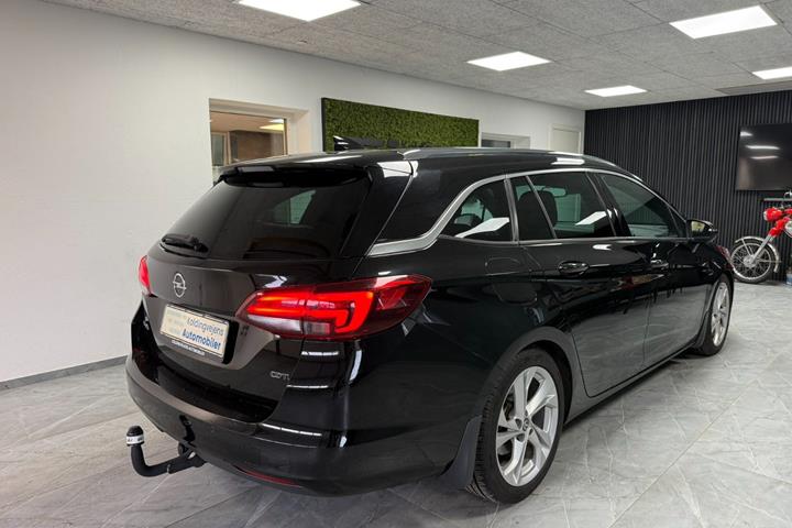undefined Opel Astra fra 2017