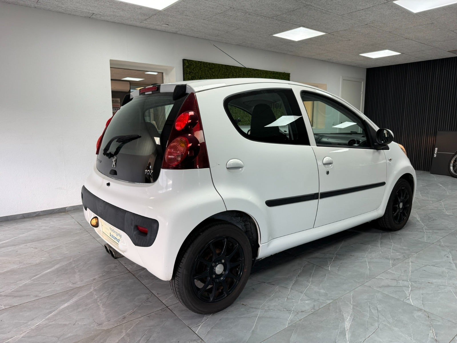 undefined Peugeot 107 fra 2014
