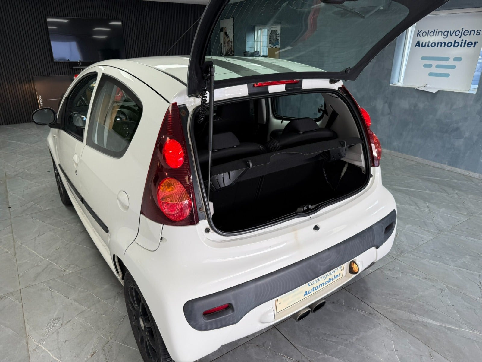 undefined Peugeot 107 fra 2014