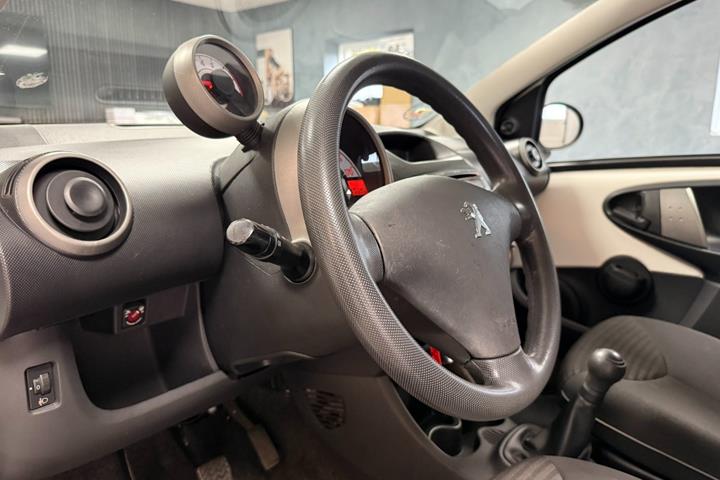 undefined Peugeot 107 fra 2014