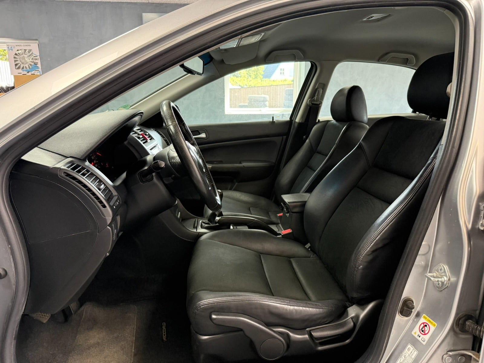 Rød Honda Accord fra 2006