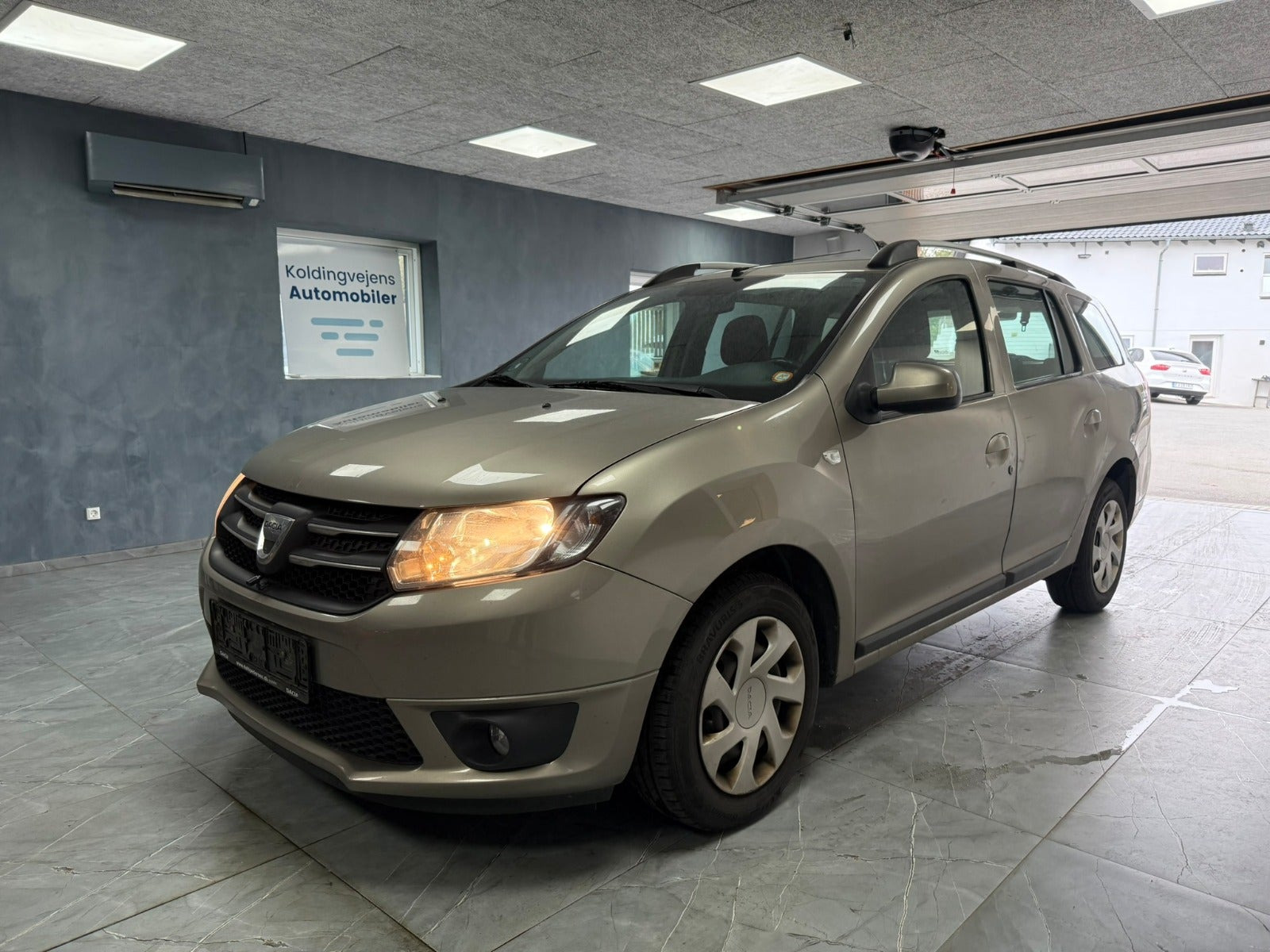 undefined Dacia Logan fra 2014