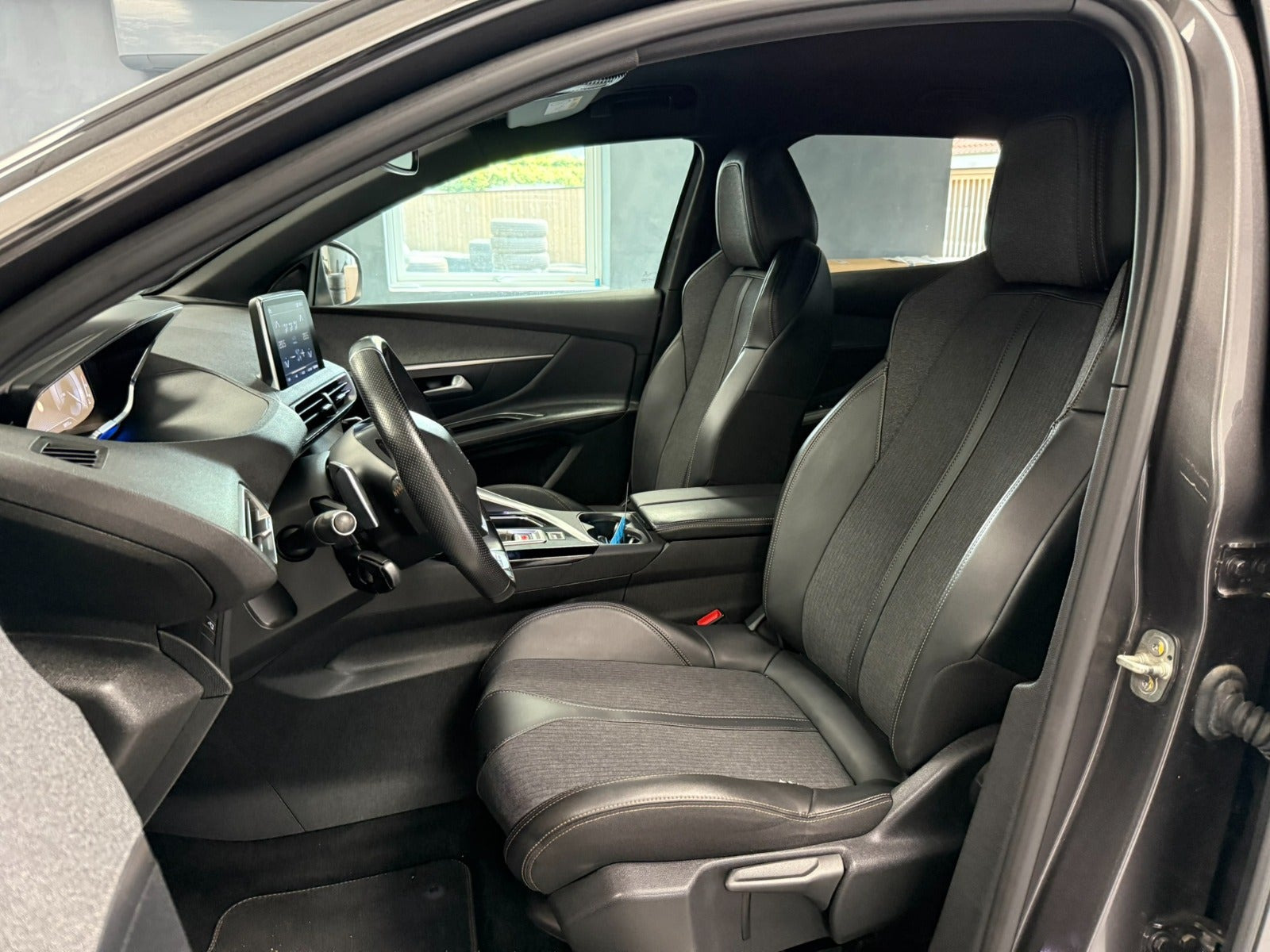 undefined Peugeot 3008 fra 2019