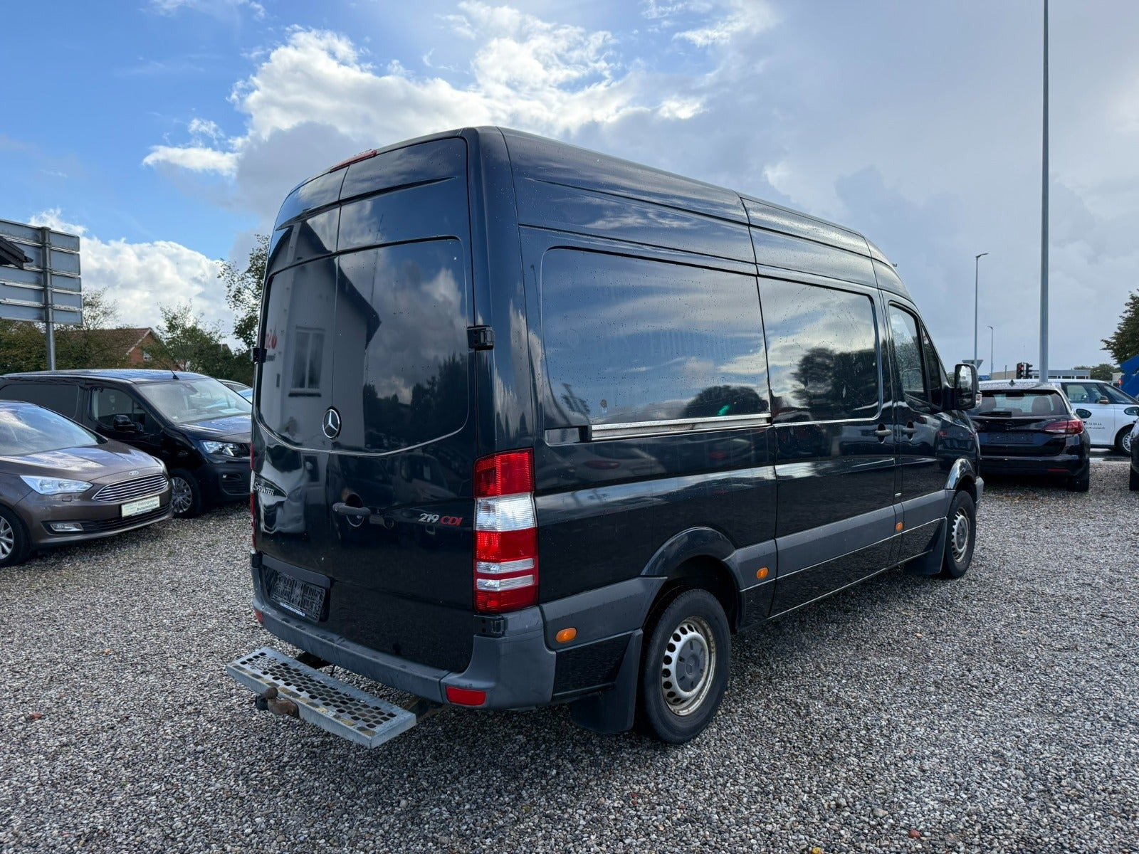 Sort Mercedes Sprinter 219 fra 2013
