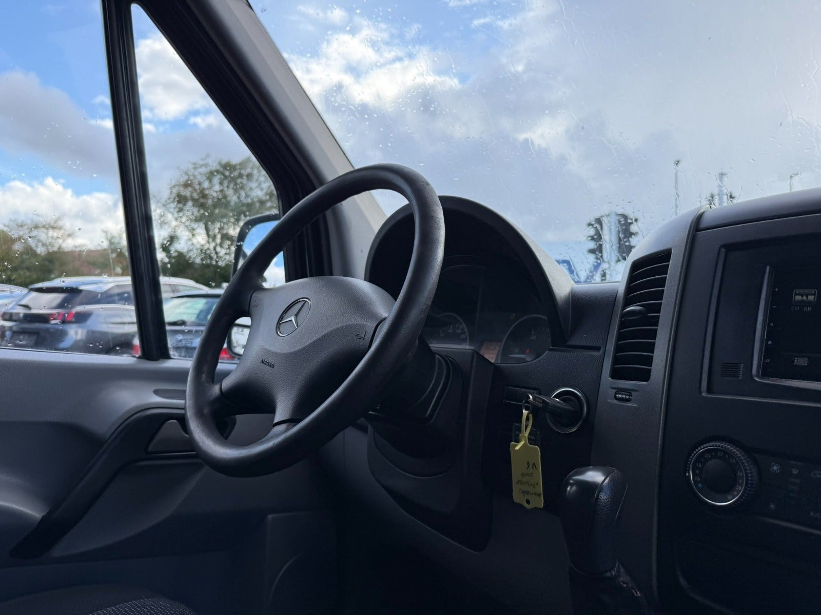 Sort Mercedes Sprinter 219 fra 2013