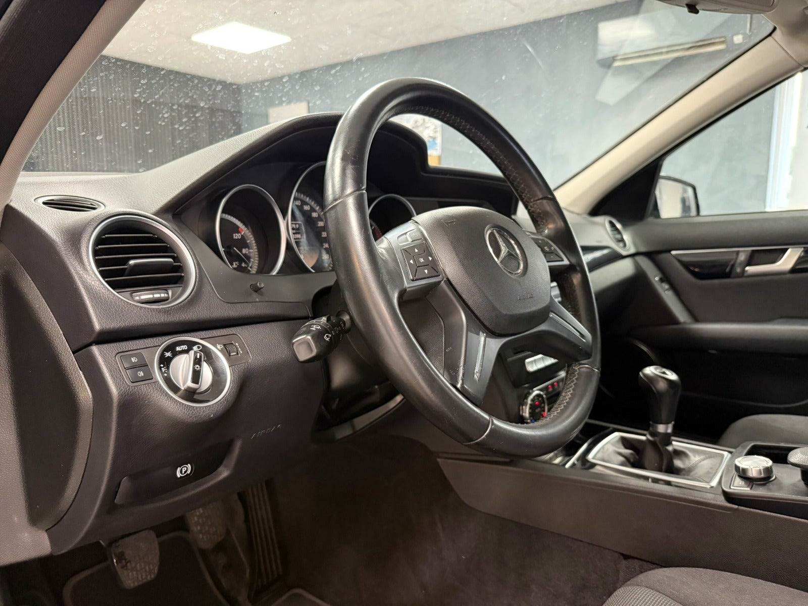undefined Mercedes C180 fra 2012