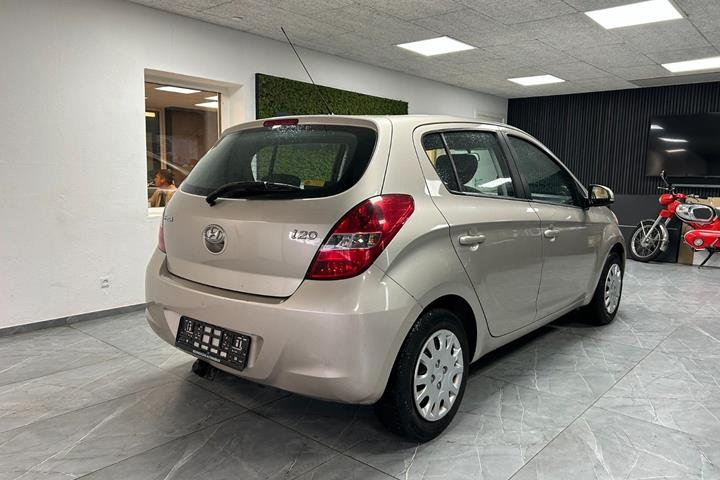 undefined Hyundai i20 fra 2011