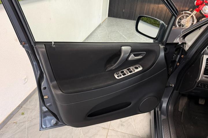 undefined Suzuki Liana fra 2008