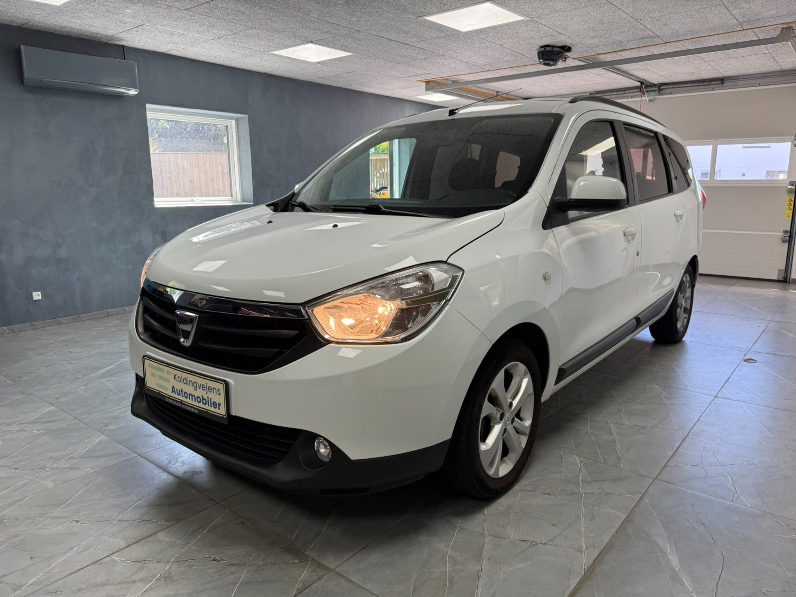 undefined Dacia Lodgy fra 2015