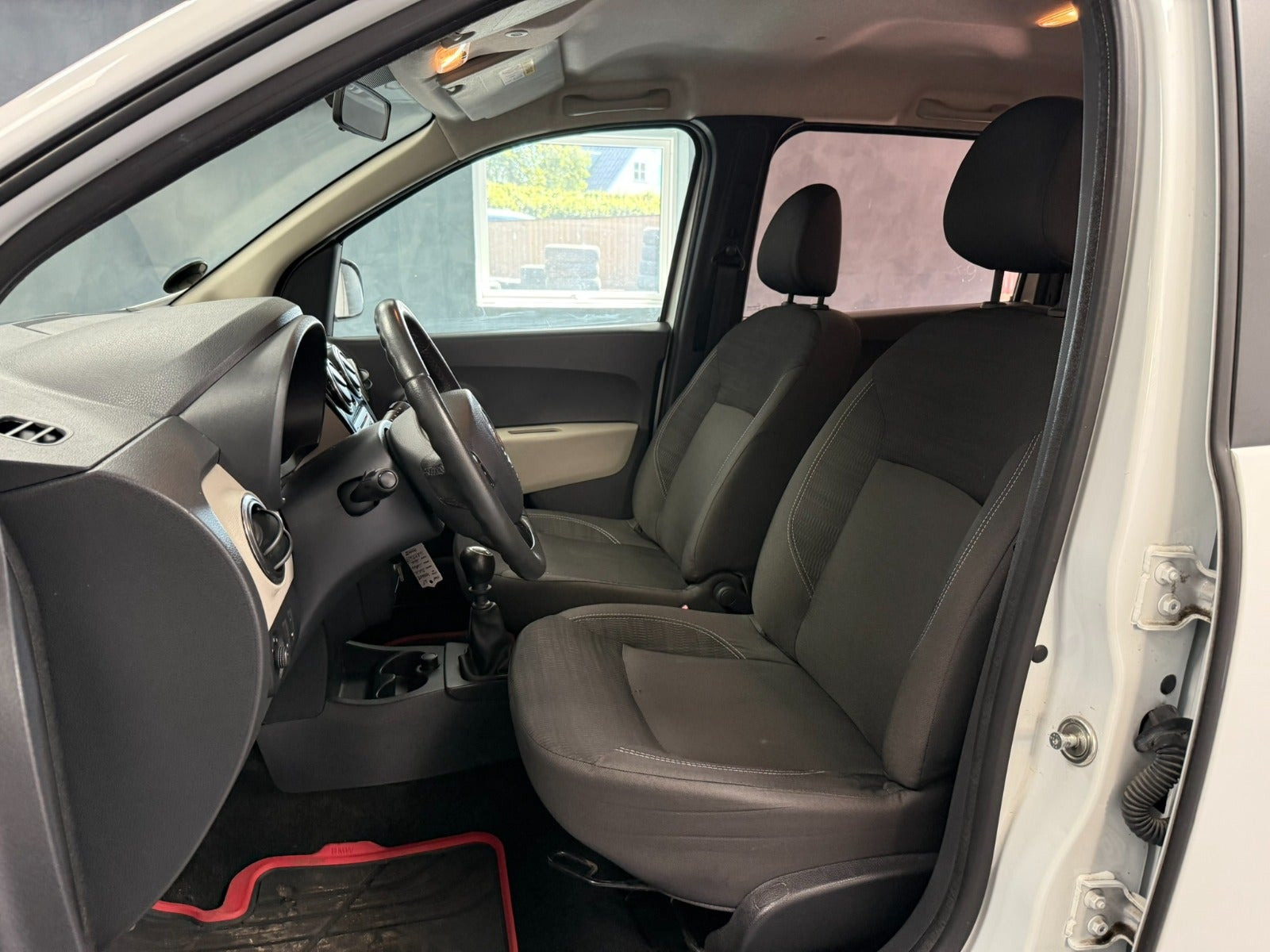 undefined Dacia Lodgy fra 2015