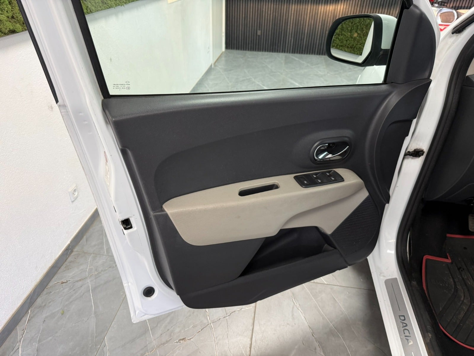 undefined Dacia Lodgy fra 2015