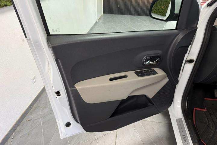 undefined Dacia Lodgy fra 2015