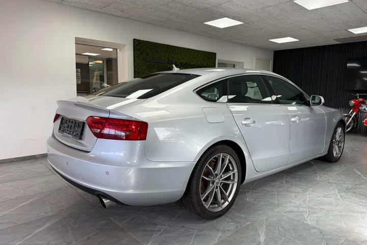 Sort Audi A5 fra 2011
