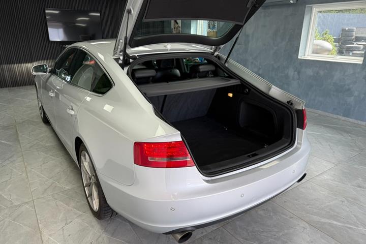 Sort Audi A5 fra 2011