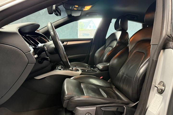 Sort Audi A5 fra 2011