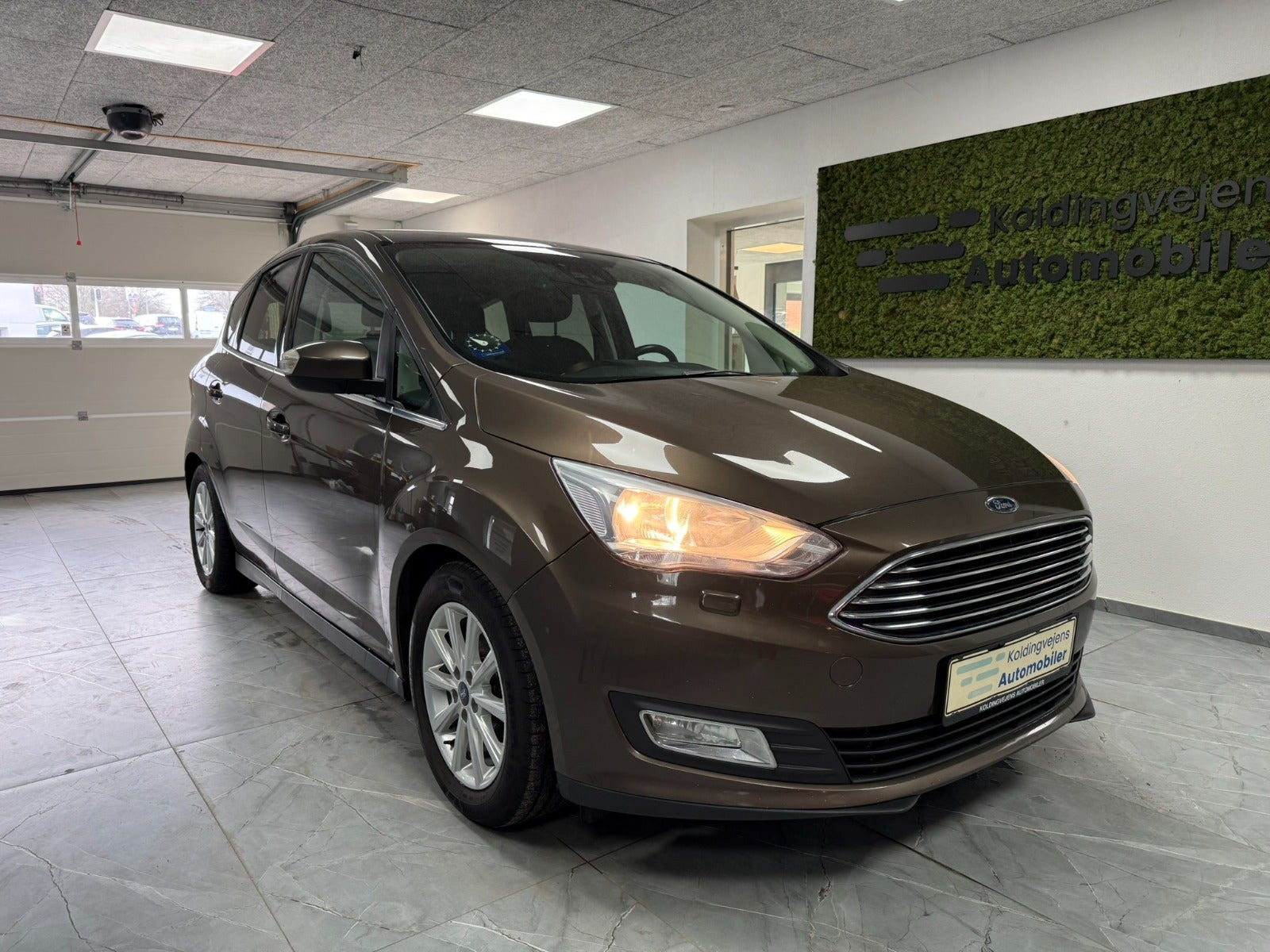Ford C-MAX 1,0 SCTi 125 Titanium