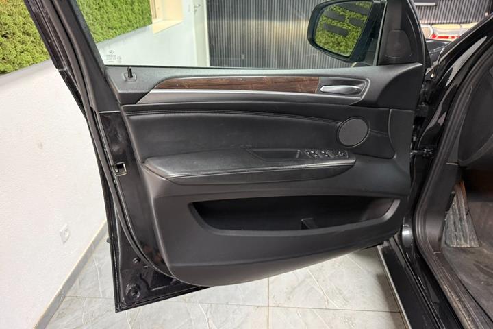 undefined BMW X5 fra 2011