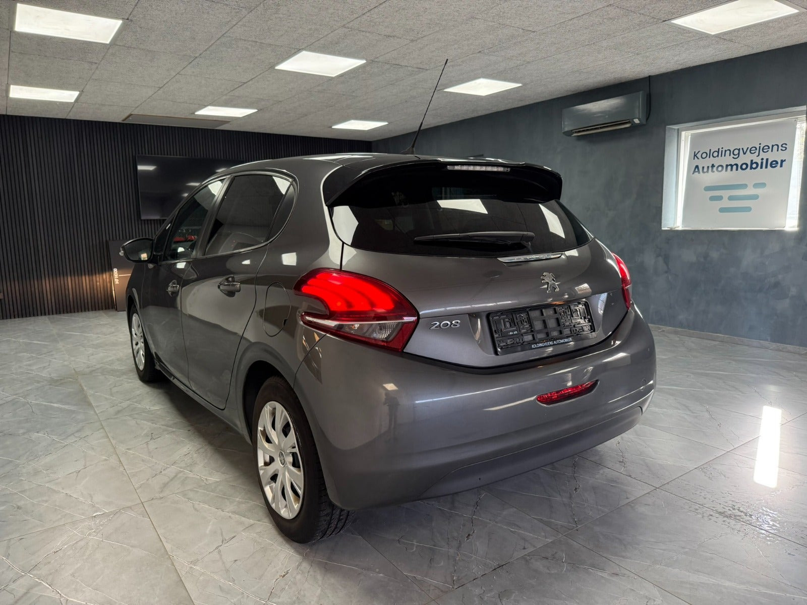 undefined Peugeot 208 fra 2018
