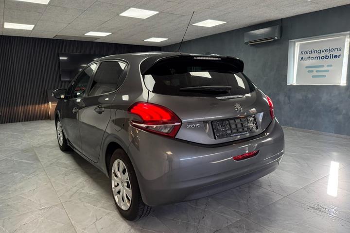 undefined Peugeot 208 fra 2018