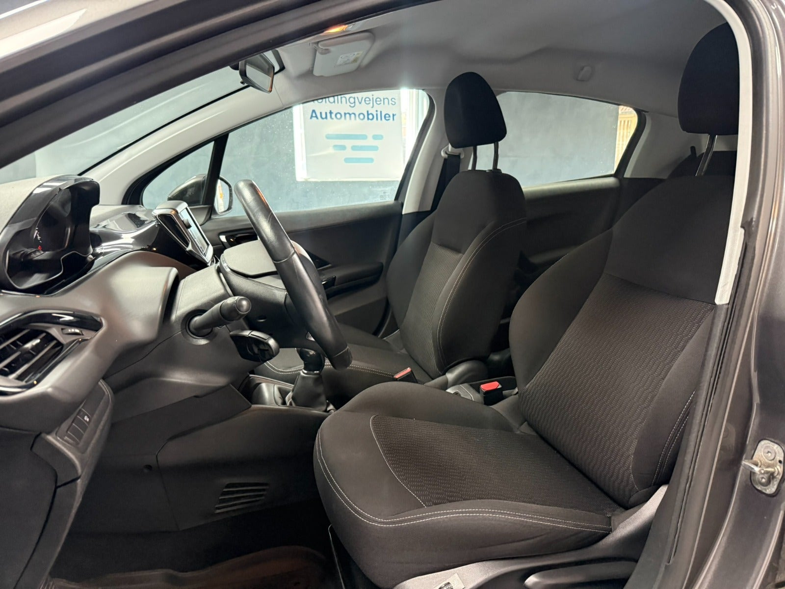 undefined Peugeot 208 fra 2018