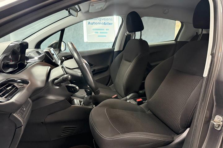 undefined Peugeot 208 fra 2018