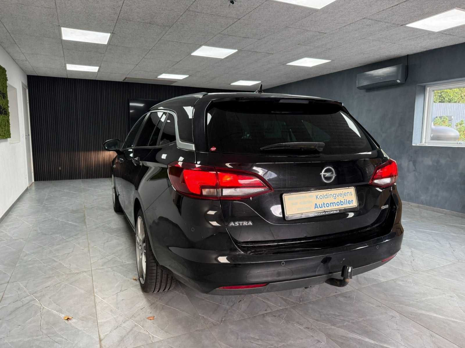 undefined Opel Astra fra 2019
