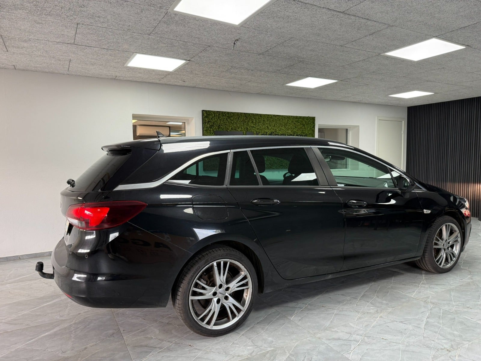 undefined Opel Astra fra 2019
