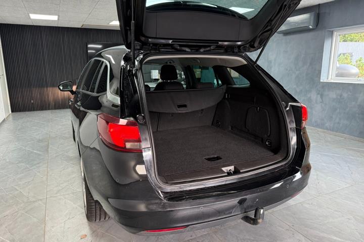 undefined Opel Astra fra 2019