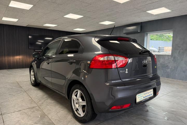 undefined Kia Rio fra 2014