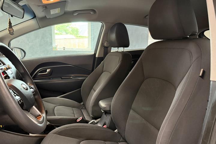 undefined Kia Rio fra 2014